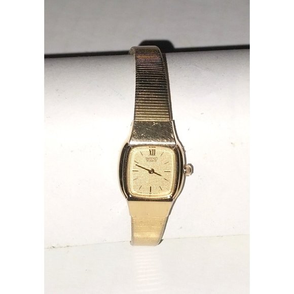 Seiko Accessories - Seiko Women's Quartz Gold Vintage Watch Needs battery
